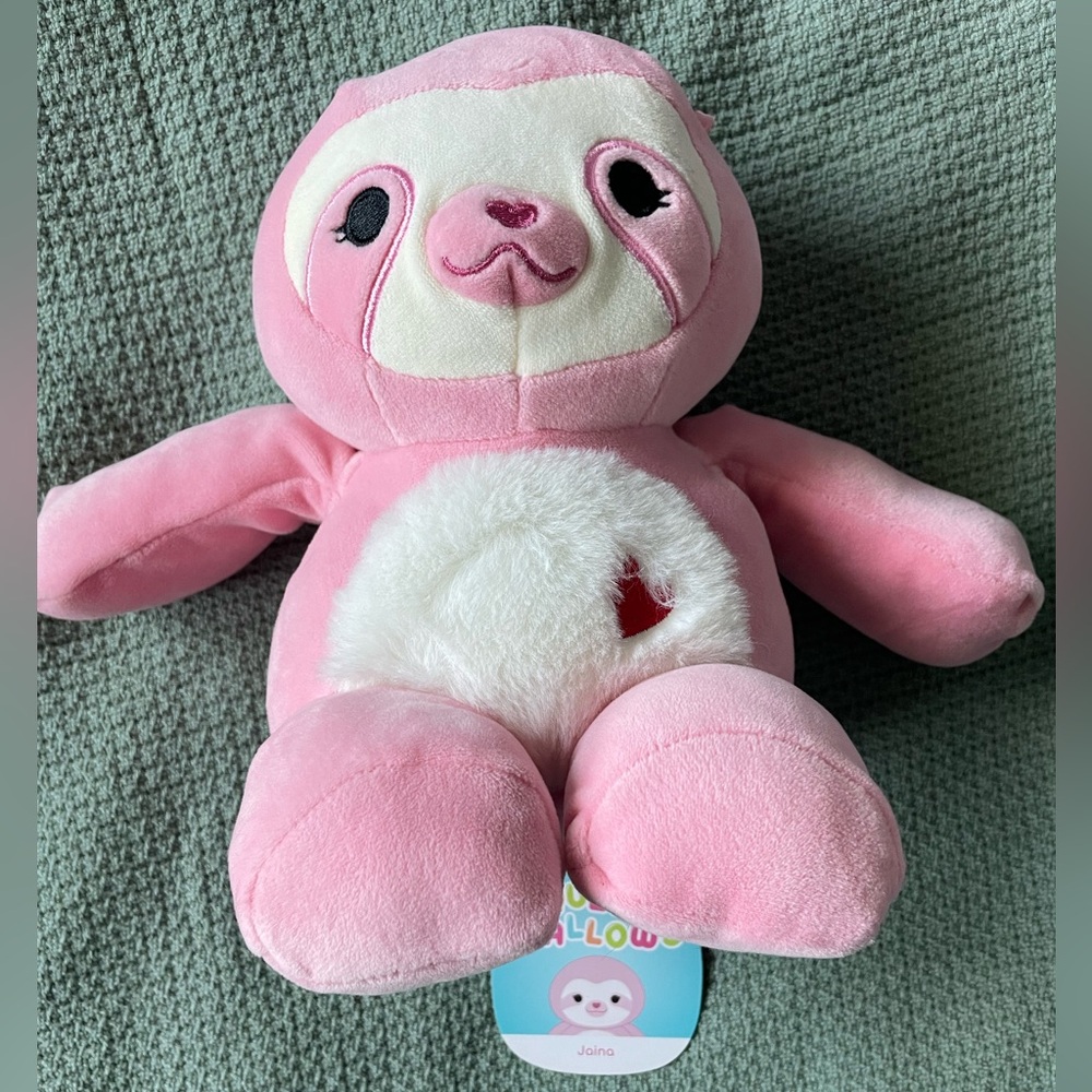 Jaina the Sloth Squeezemallow Squishmallow